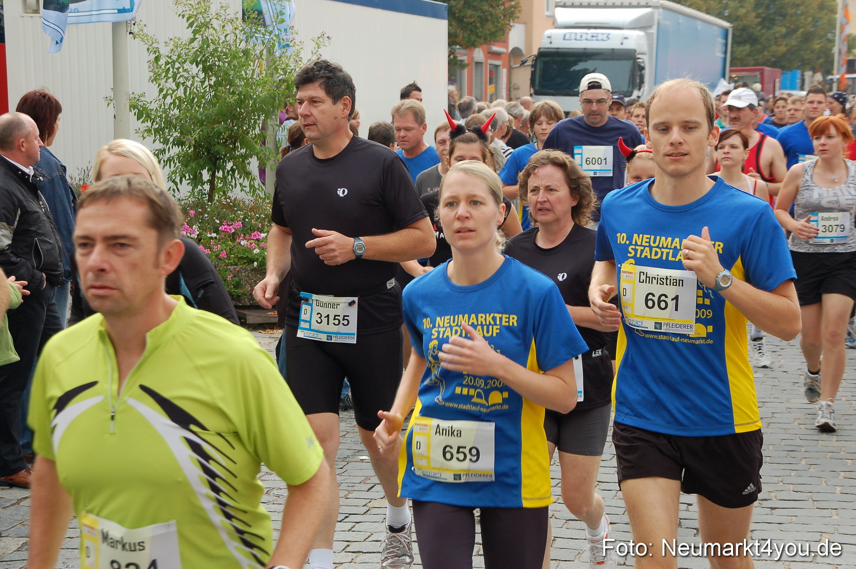 0051 Stadtlauf Neumarkt Unterer Markt 200909